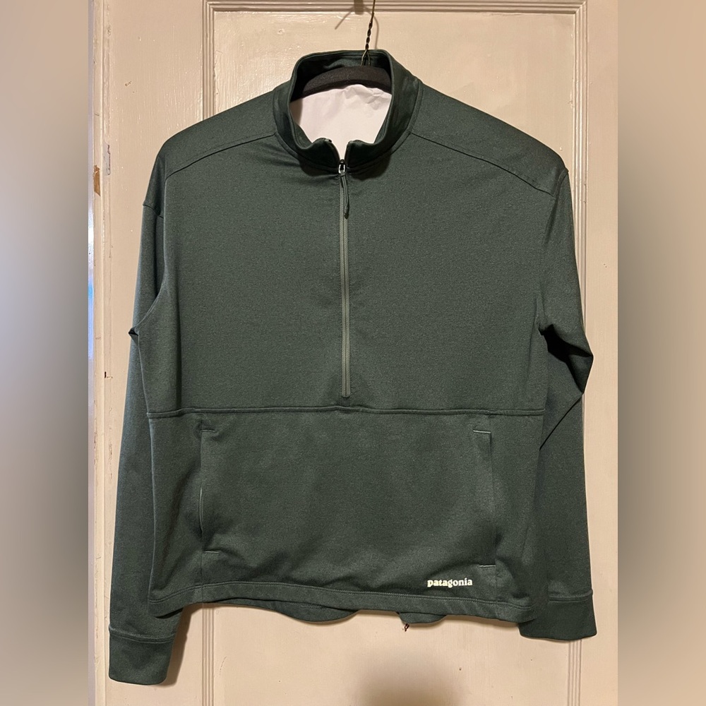 Women’s Patagonia Pack Out Pullover size small
